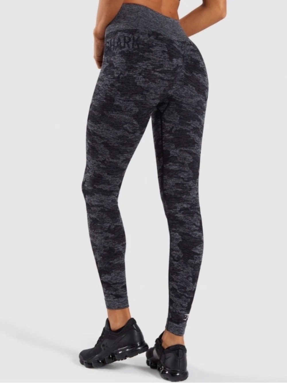Gymshark Adapt Camo Seamless Legging black gray size small